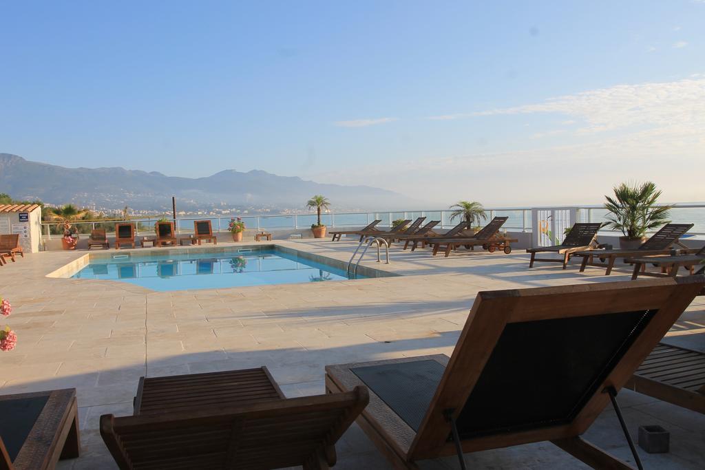 Hotel Pineto Biguglia Kültér fotó